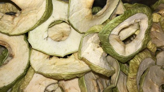 תמונה של תפוח עץ טבעי פרוס